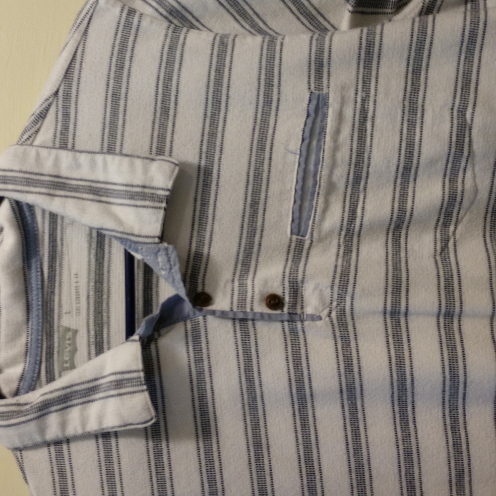 Shirt - Picture 2 of 3